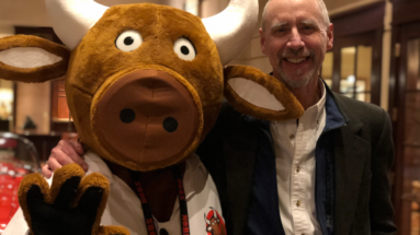 Mike Connolly and Bull at GKIC Growth Summit 2019